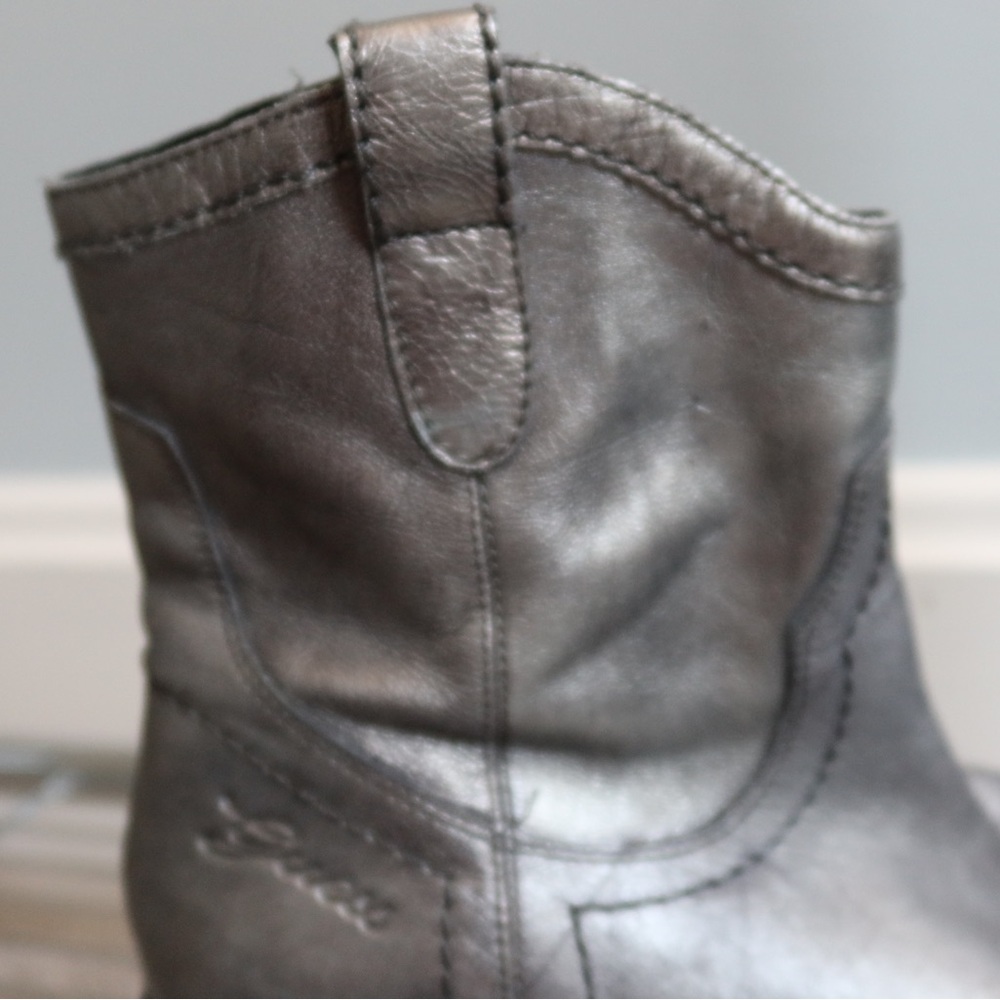 Silver Guess Cowboy‎ Boots - Picture 3 of 10